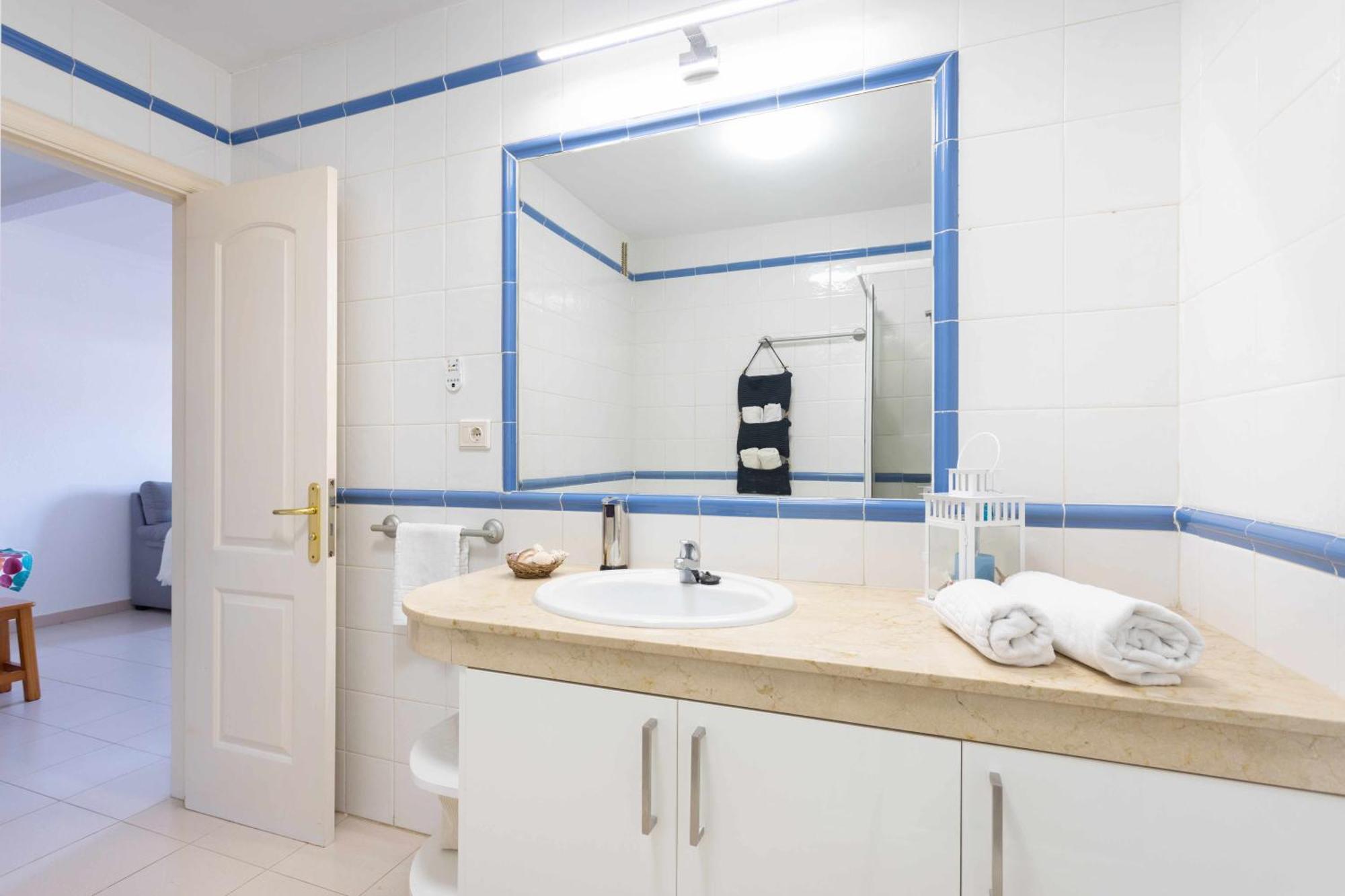 Agradable Piso Con Piscina & Playa Terraza Y Wifi Leilighet Costa Del Silencio Eksteriør bilde