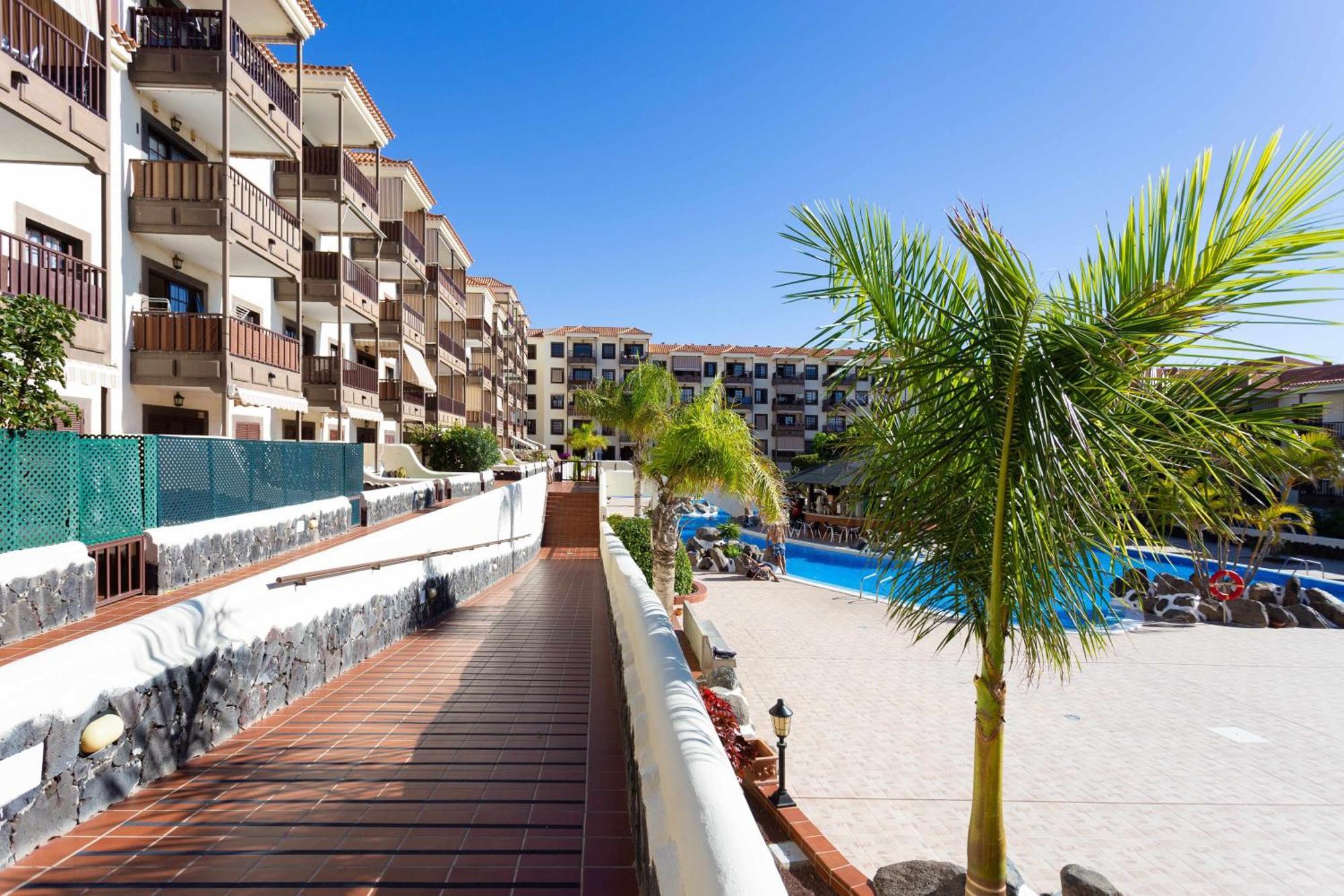 Agradable Piso Con Piscina & Playa Terraza Y Wifi Leilighet Costa Del Silencio Eksteriør bilde
