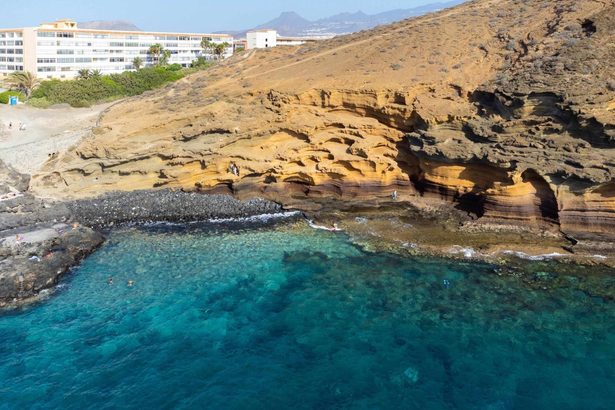 Agradable Piso Con Piscina & Playa Terraza Y Wifi Leilighet Costa Del Silencio Eksteriør bilde